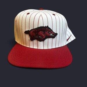 Arkansas Razorbacks Nike Dri Fit pinstripe L/XL pro snapback cap new without tag